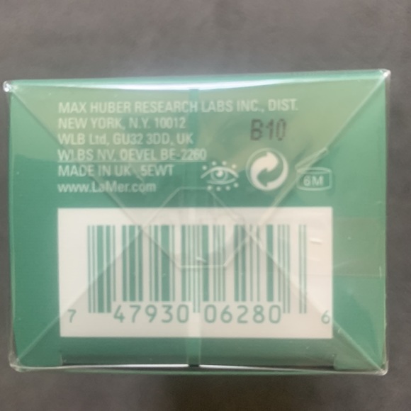 La Mer brand New the lifting Serum never opened still in plastic wrap.Full size - Picture 6 of 6